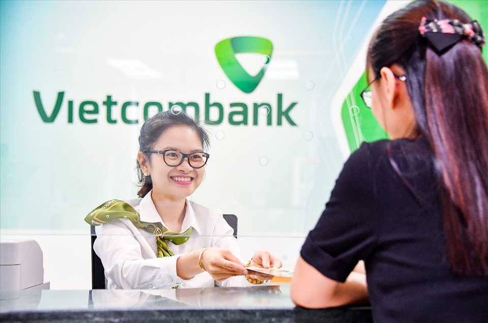 Vietcombank đẩy mạnh các hoạt động dịch vụ ngân hàng điện tử